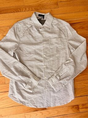 Richard Chai Light Gray and White Striped Long-Sleeve Button-Up Shirt
